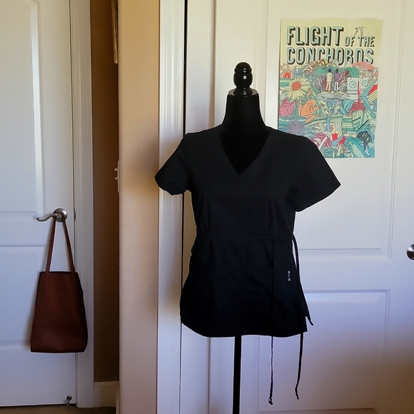 Black Koi Scrub Top - Picture 2 of 8